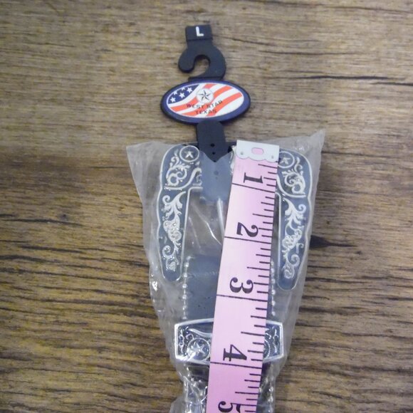 West Star Texas Geunine Leather Black Concho Belt with silver trim Size Large - Picture 10 of 11